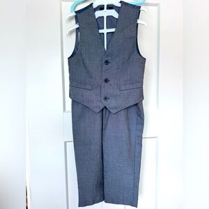 IZOD SZ4 SUIT VESTS AND PANTS